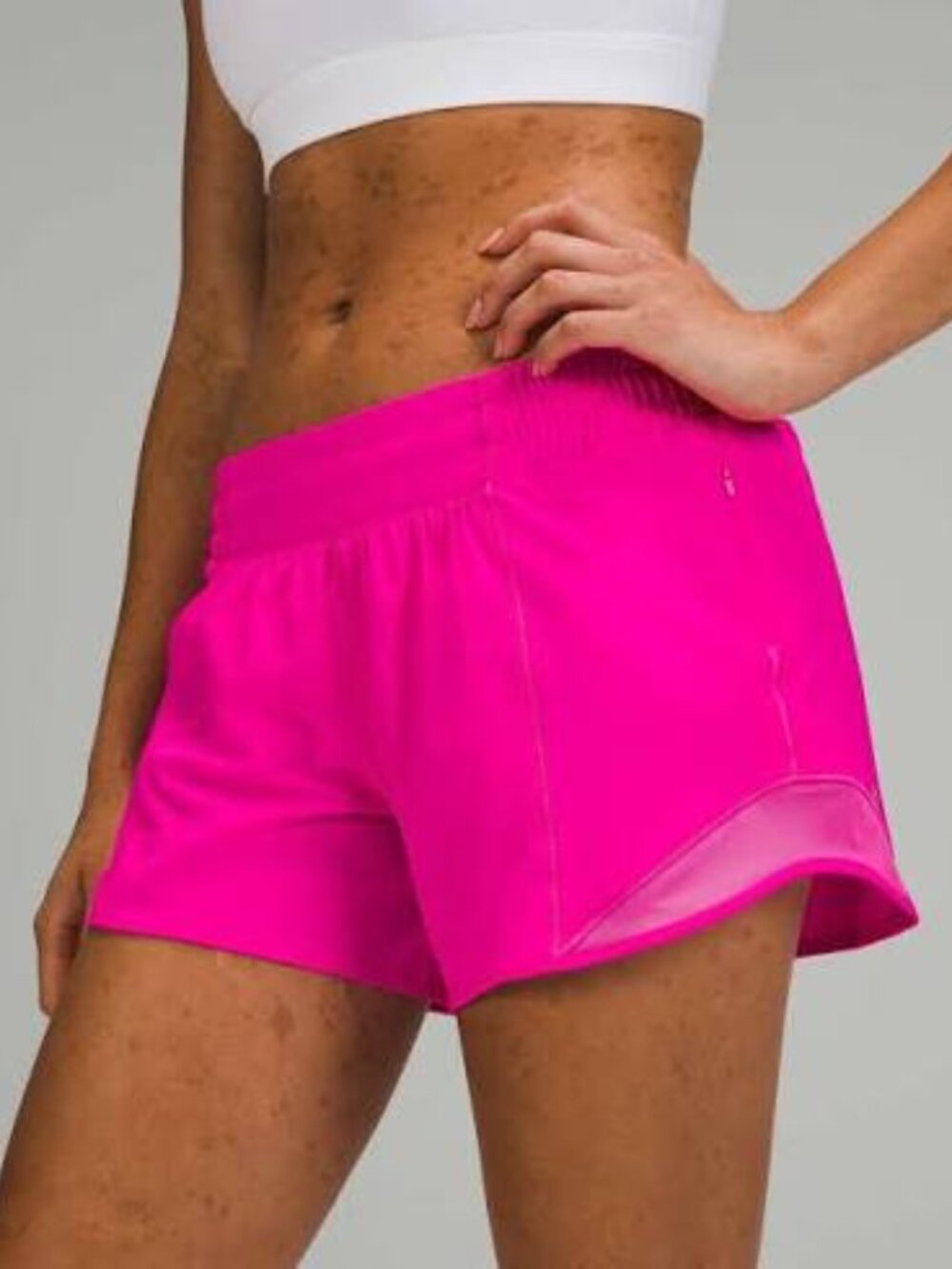 Lululemon Hotty Hot Short Pow Pink 4" Size 6 Low Rise RARE & EXCELLENT
